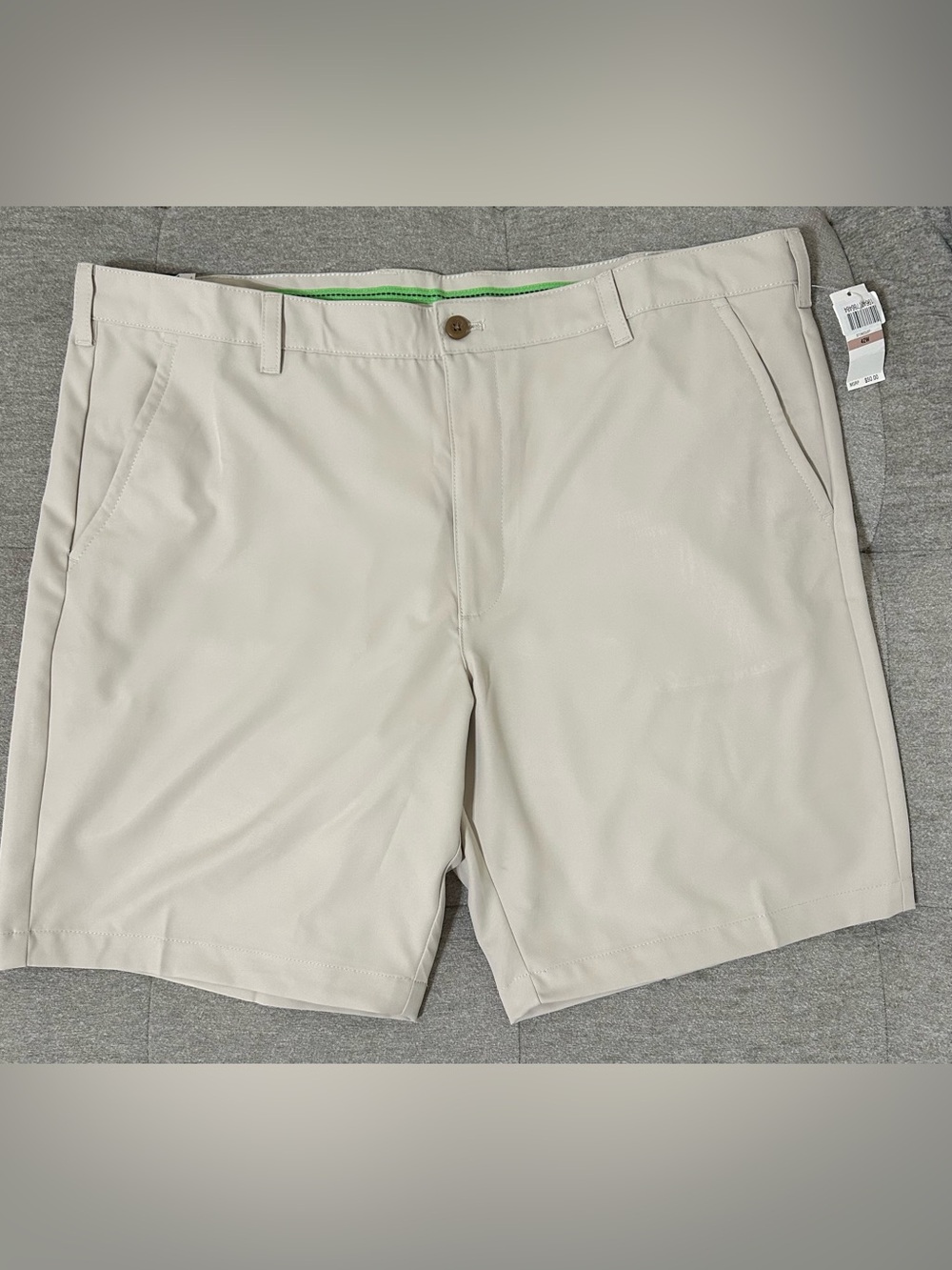 Izod Men's Flat-Front Straight Fit Golf Shorts in Light Beige